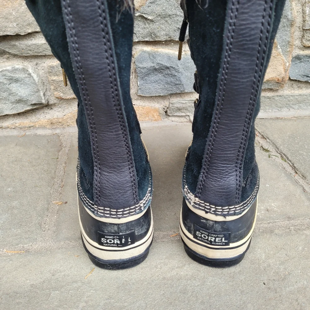 Sorel Joan of Arctic snow boots